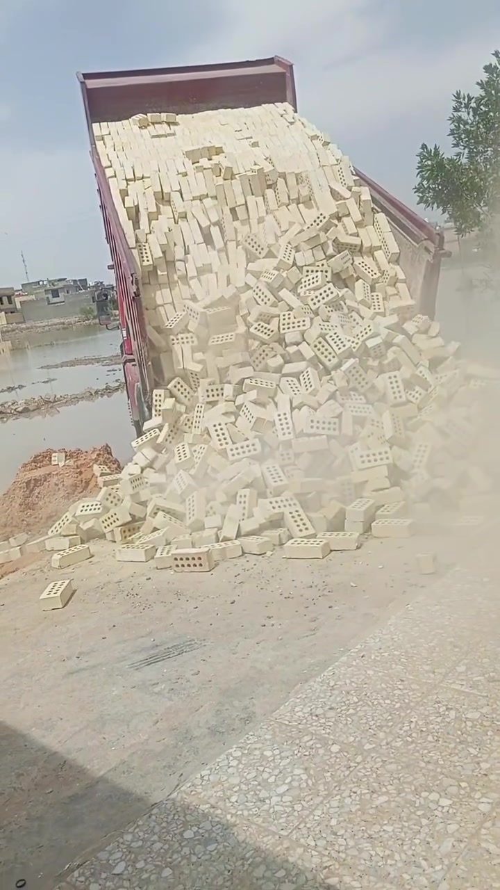طابوق للبيع 4200 درجه اولى ***********
***********
