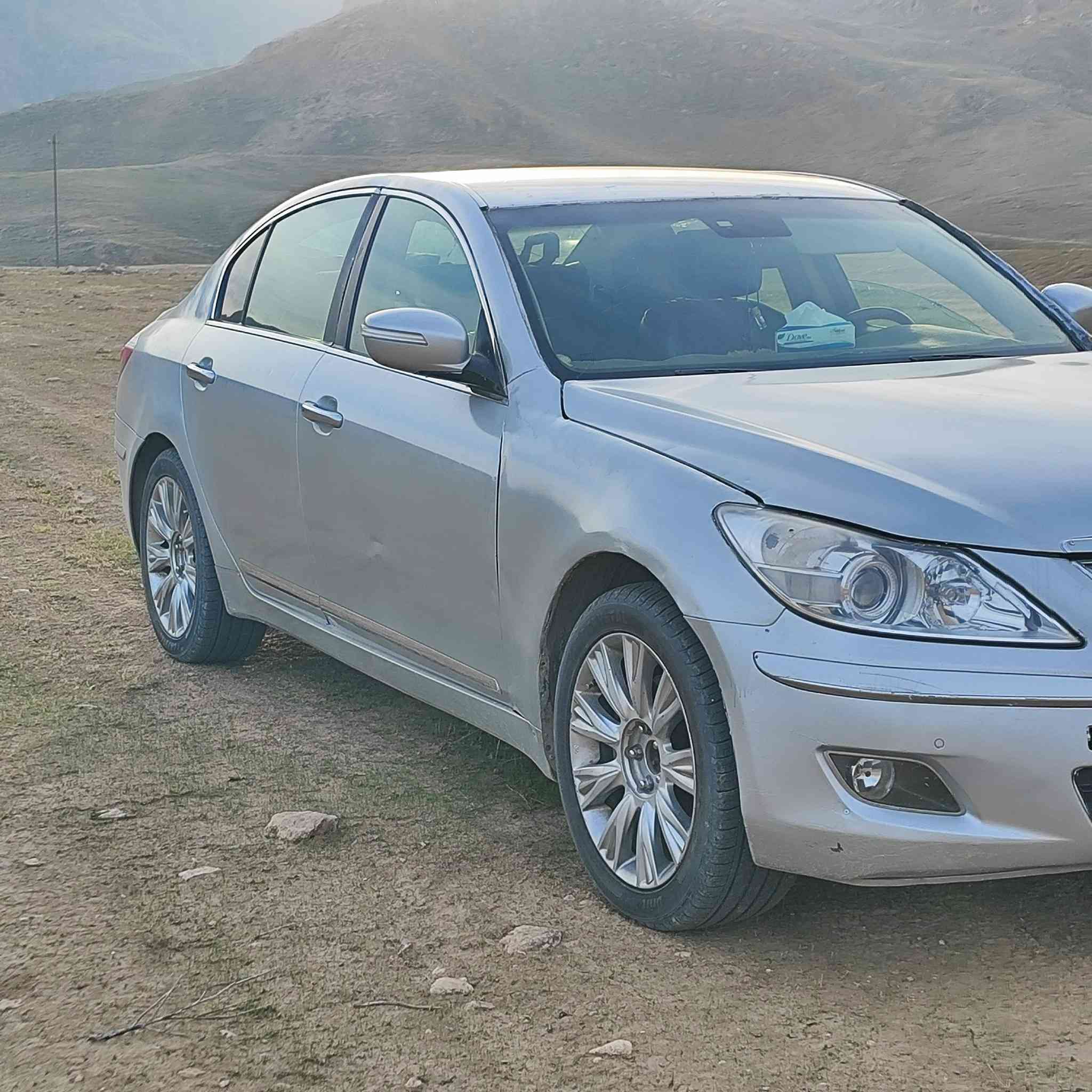 السلام عليكم سياره جينيسيز 2009 كوري محرك 6 تخم تاير جير محرك شرط سياره دفع ومسحب بدون رقم ادوات السعر 40 بيها مجال رقم التلفون 0771 6 5 8 2 9 9 1
