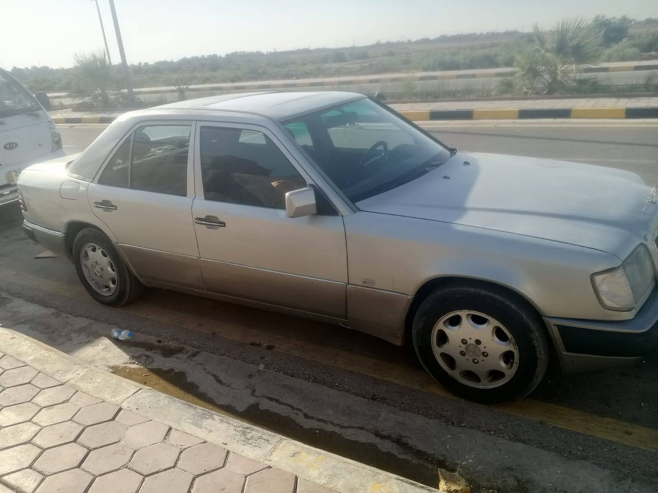 مارسدس دب 320خراطيم
بيه جاملق ايسر معمر فقط 
والباقي مكفول 
موبايل ***********
موديل 93
