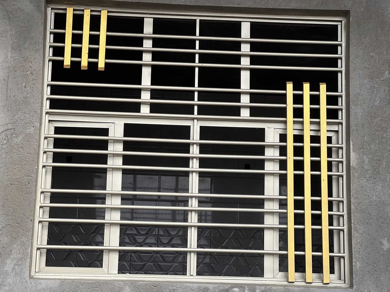 تنظيف وصبغ شبابيك 
***********
