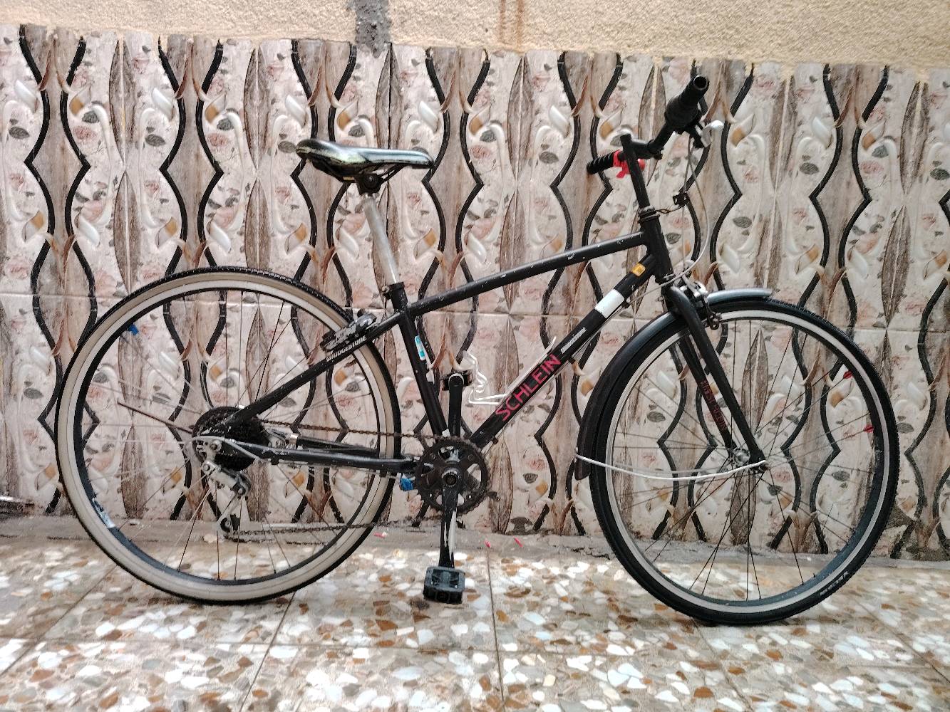 سلام عليكم بايسكل لبيع السعر 60 بي مجال حك الجيه  حجم 26 ياباني  C700 مكاني بغداد بلديات شارع المصرف 

