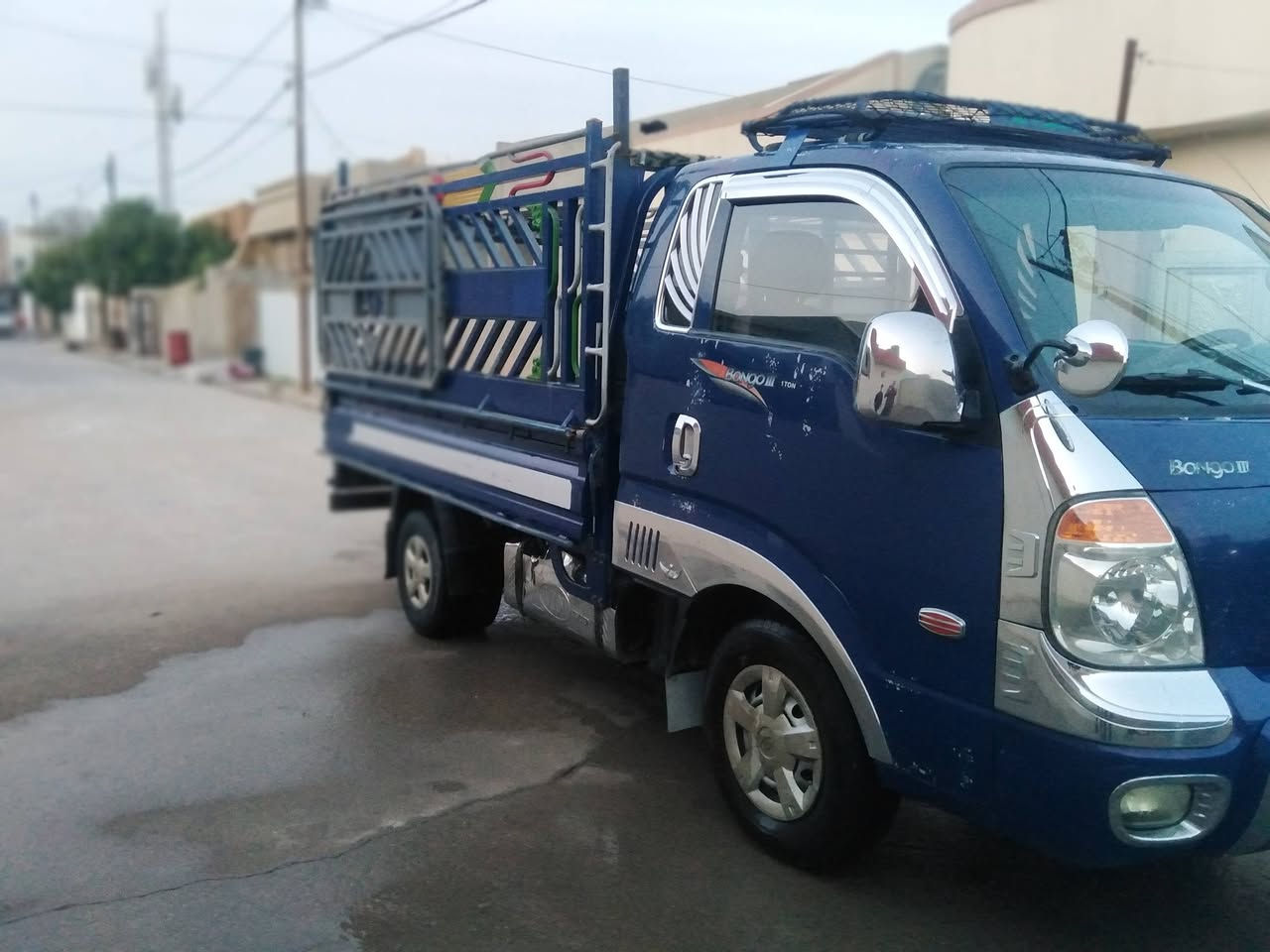 كيا حمل 3000 موديل 2007 مكفول من ضربه سنوي جديد بأسمي إلى شهر 7 /2030 مكان سياره كركوك سعر 88 وبي مجال رقم موبايل ***********
