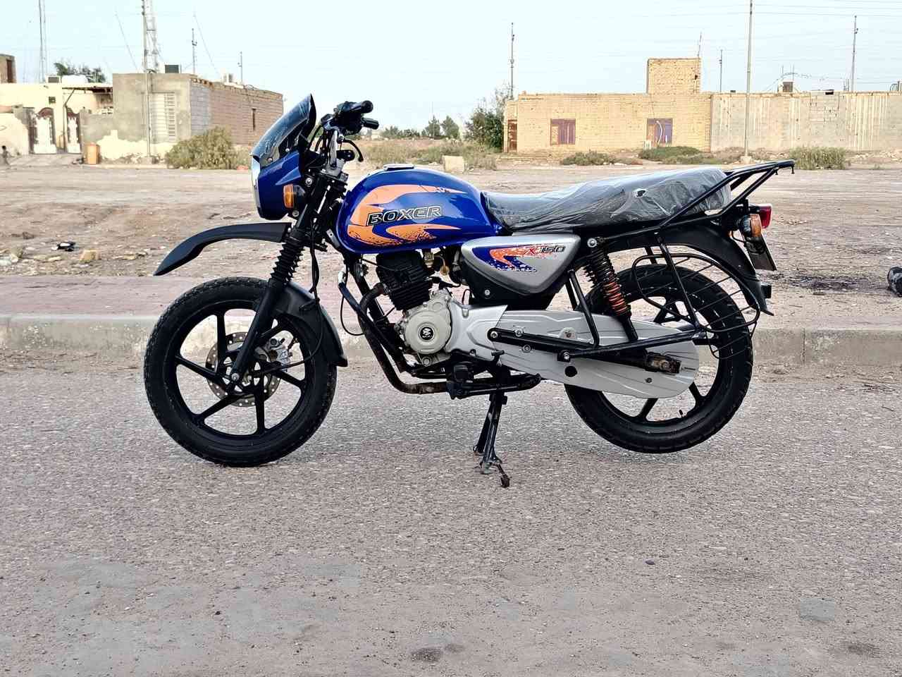 سلام عليكم دراجه بوكسر البيع رقم وسنويه موديل 2020 نضيفه كلش المكان ميسان قضاء الميمونه السعر خاص ***********
