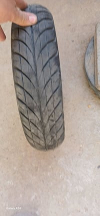 ويل خلفي مال بريز ١٤٠ مع  التاير  نضف السعر ٢٠ الف المكان الشعله الاتص...