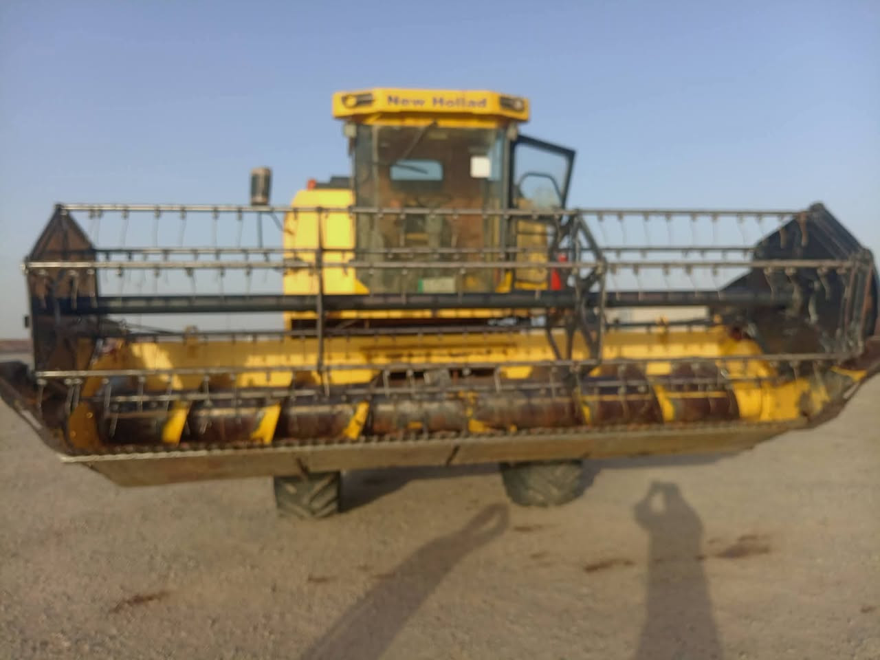 حاصده نيوهولند للبيع ٢٠٠٩ قايش ٤بلم سنويه مشروع وطني نظافه فول مكان كركوك ***********
