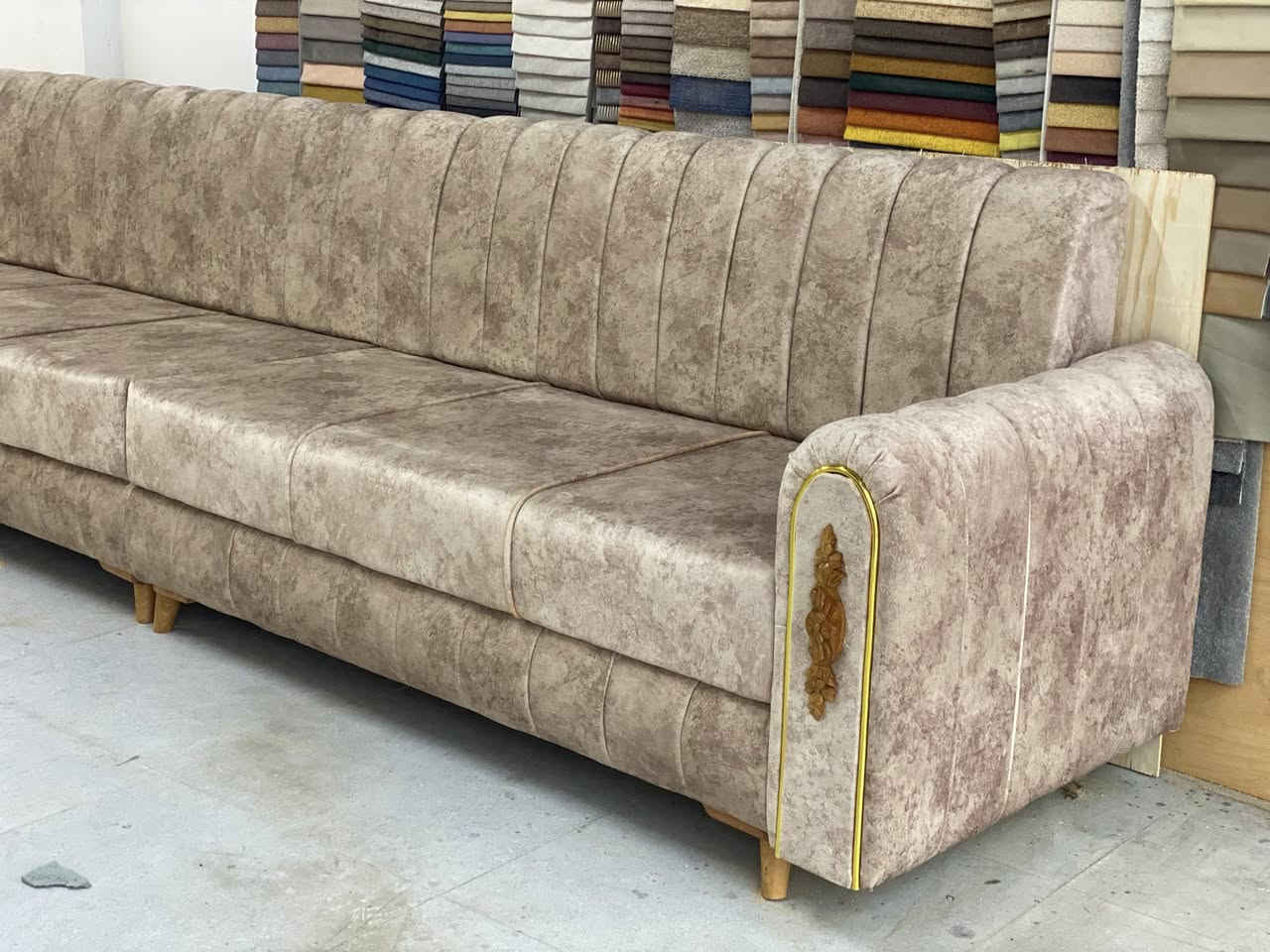 🛑 #دوشمةونجارةالتاج 

لعمل جميع أنواع الديوانات المودرن والرئاسي( التركية والاوربية)

مع خدمة #تجديد الديوان القديم إلى أحدث الفصالات،
وباستخدام أجود أنواع الإسفنج العراقي وأفضل الأقمشة والخامات.

نعمل بأحدث الفصالات التركية والعراقية،
وأفضل أنواع الخشب مع شغل مضمون 100%.

📞 للتواصل:
*********** – *********** – ***********

📍 الموصل / حي الخاء – قرب جامع الله أكبر ꧁
انستا. altagg_@
تيكتوك. altagg_
#دوشمة_ونجارة_التاج �
#الموصل #دوشمة
