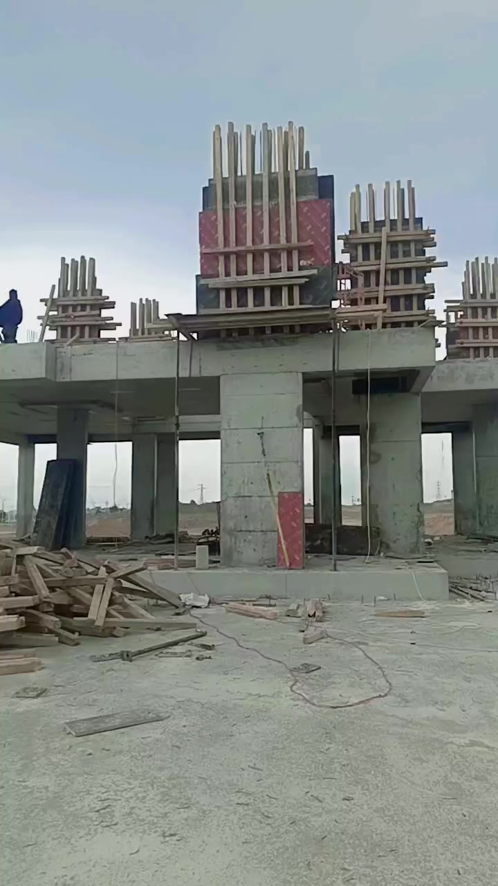 سلام وعليكم اخوان نجار متفرغ حالين نشتغل داخل كركوك العنده شغل ينتصل 
***********
