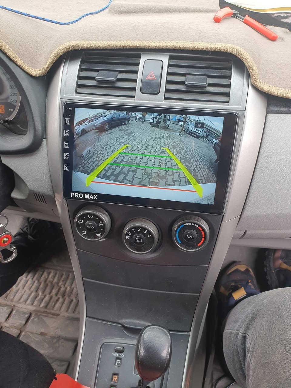 #توفر_توصيل لكافه المحافظات
تم ربط تاب كورلا فول مواصفات شاشه كزاز 
سعر التاب ٦٥ الف  
ويوجد ايضا تاب ٧٥ الف
ويوجد ايضا ٨٥الف 
ويوجد ايصا ٩٥ الف كشكل نفس الشكل بس اختلاف مواصفات 
السعر يشمل التاب مع الاطار والفيش
مواصفات الشاشة 
١-شاشة لمس فول HD ضد الكسر  
٢-بلوتوث 
٣-اوكس (AUX)
٤-فلاش (USB)
٥-نظام اندرويد انترنيت
٦-اشغل كامرة
٧- أحدث اصدار 
٨- الذاكره 64.. العشوائي 4 
٩-تحديد موقع. نظام GPS
١٠-صوت استريو واضح جدآ
١١- راديو 
#العنوان بغداد السنك مجاور مجمع الغفران التجاري
[  ] للأتصال ***********٨
