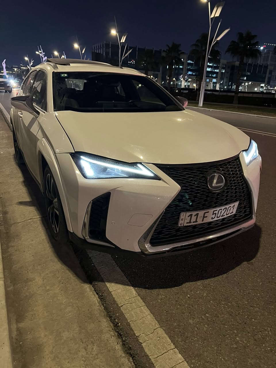 للبيع لكزس UX 250 هايبرد موديل 24 مواصفات فول سلايت حساسات امامي خلفي رادارات محيطيه امامي خلفي جانبي لايت بكلايت LED صندوق كهرباء اشاير بلمري كشن تدفئه وتبريد وكهرباء ستيرن كهربائي وتدفئه جام ٤ اوتو شاشه كبيره كاربلي داتاشو تعرض على الجامه الاماميه دخول ذكي حادث سياره صبغ بنيد ورأس جاملغ بدون شاصي ولغد موبايل ***********
