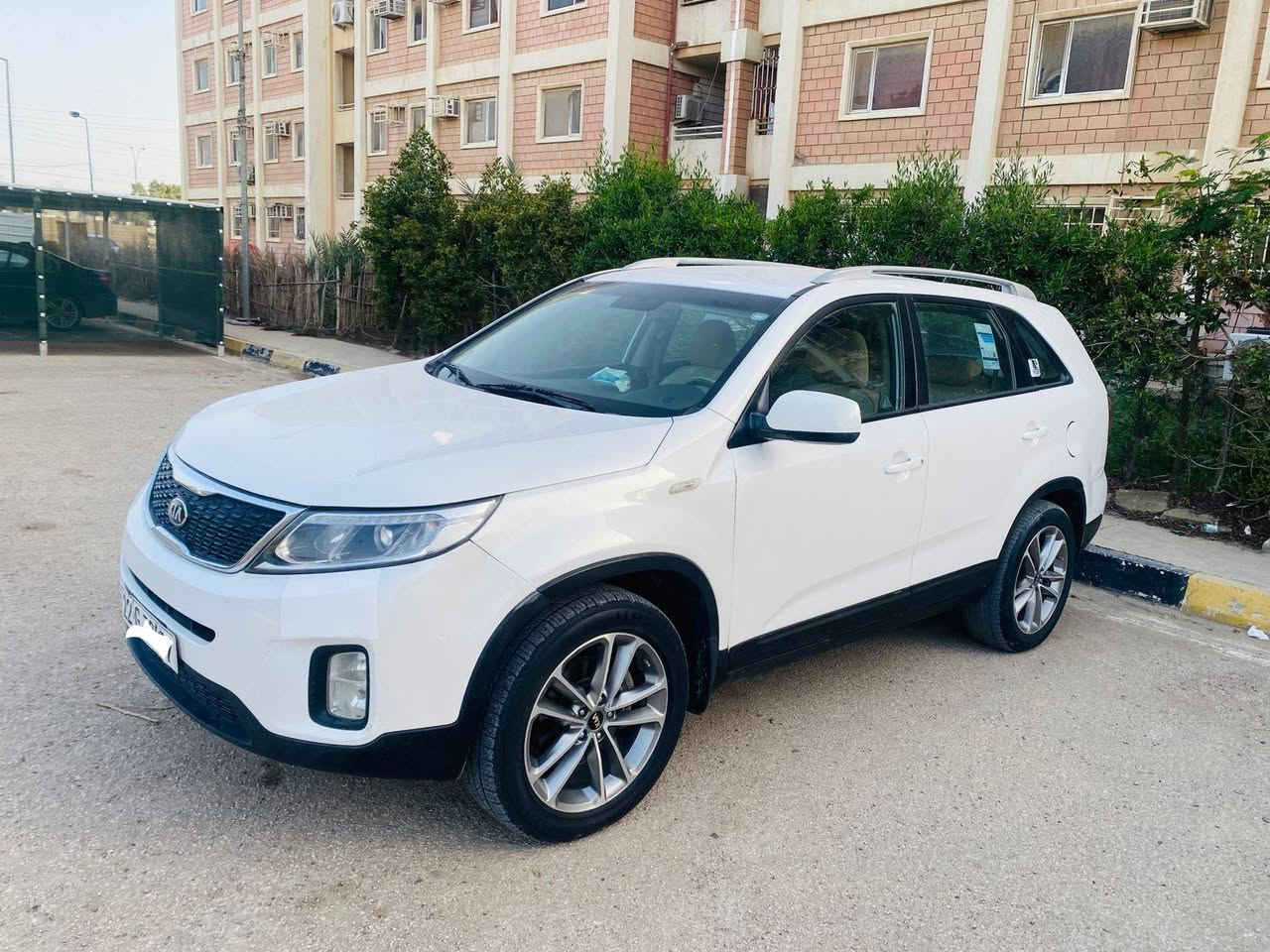 سلام عليكم للبيع كيا سورنتو خليجي ٢٠١٤ رقم اربيل الجديد محرك ٤ سلنتر ٧ راكب ٣ قطع تبريد بيها صبغ جاملخ أمامي صبغ فقط سيارة جاهزه من كلشي السعر ١٤٥ اتصال ***********
