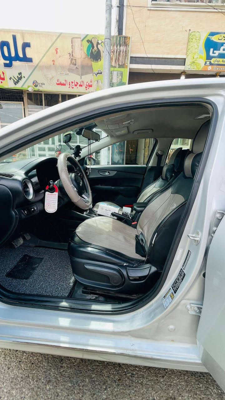 للبيع قسط او نقد اقل مقدمه ٦٥ ورقه
فورتي ٢٠٢١ امريكي من امريكا سرقت بنيد
وبالعراق تبديل بابتين عكس السايق
مواصفات عاديه
رقم سليمانيه انكليزي الجديد
سنويه وهزه جديده
مكينه ٢٠٠٠ دوش
سياره جاهزه بدون نقص 
مكاني الفلوجه
*********** واتساب
