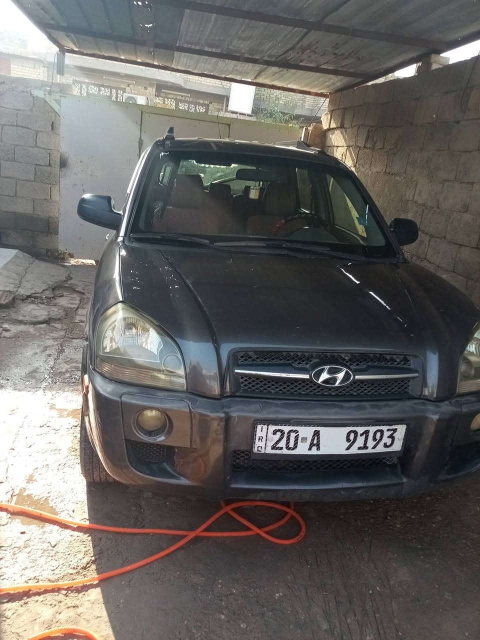 توسان محرك ٢٠٠٠ موديل ٢٠٠٨ رقم وهزه جديد  بأسمي بيه ٣ قطع صبغ بدون دواخل كير محرك مكفولات سياره جاهزه السعر ١٠٣ الرقم ‏‪***********
