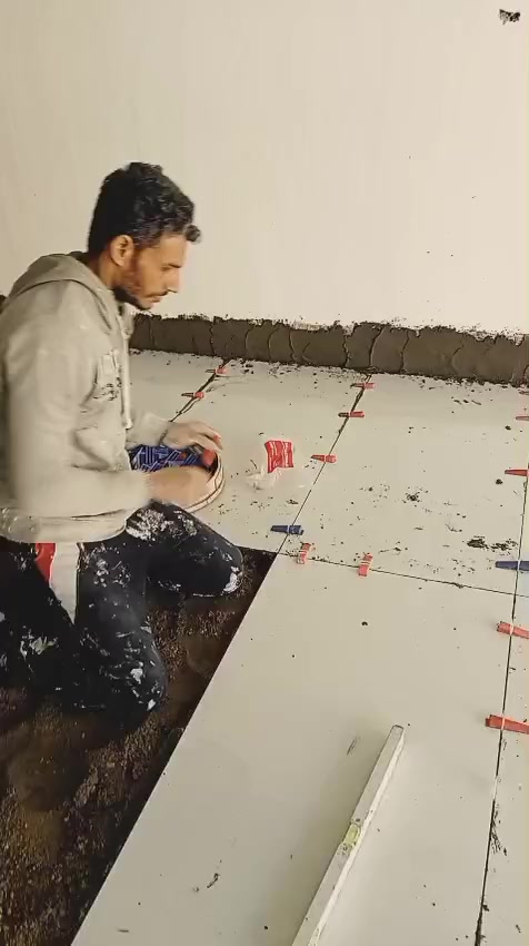 ابو مالك المصري لتطبيق السيراميك والبوراسلين وبايات الدرج كادر كامل***********
