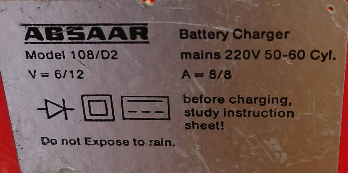 شاحنة بطاريات صناعة المانيا الغربية انتاج السبعينات شحن 6و12 فولت شحن سريع بقوة 8 امبير وقدرة من 48 الى 96 وات
مكاني بغداد ساحة عدن يوجد توصيل لجميع المحافظات


**إذا كنت صاحب هذا الإعلان وتريد حذفه لأي سبب، رجاءا أرسل رسالة إلى الدعم الفني**