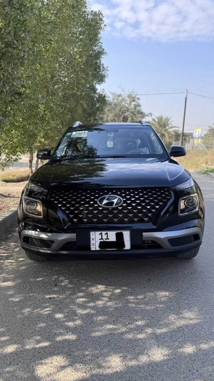 السلام عليكم
للبيع هونداي فينيو 2023
لون اسود
رقم بغداد 
محرك 1600
حادثها ربع البنيد تصليح فقط نفسه بدون فتح
السيارة جاهزة وكلش جديدة
مواصفات فول فقط بدون البصمه
فتحة 
شاشه جبيره
تدعم كار بلي
تحكمات ستيرن جهتين
3 انضمه قياده
رادار امامي و جانبي وقوف ذاتي
كشنات لونين اسود وبيجي
مكانها بغداد البياع حي الرسالة
السعر 147$ و بيها مجال
للاستفسار وتسأب / ***********
