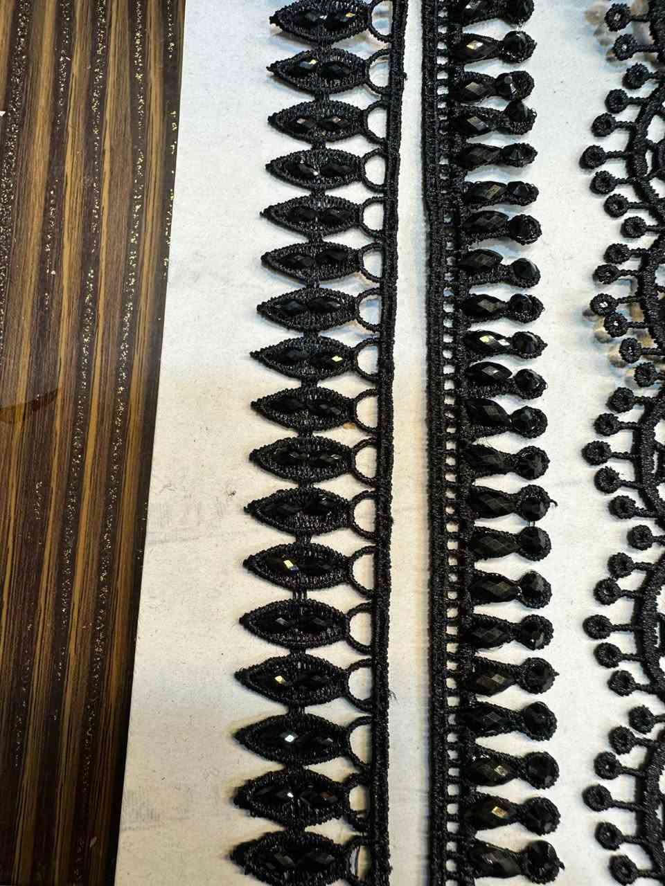 وجبه جديد من سوتاجات الأسود مع تكرار بعض الموديلات لكثره الطلب عليها واحب انوه يوجد لدى الضرغام  لبيع كافةلوازم الخياطه والمنزليه كل ما يتعلق بكل لوازم الخياطه من لا ستيك مختلف الأنواع جميع ابر المكائن  الصناعي والمنزلي جميع انواع االسفيفه للبردات يتوفر بايه شذر للمكائن الصناعي الأصلي مو تقليد


**إذا كنت صاحب هذا الإعلان وتريد حذفه لأي سبب، رجاءا أرسل رسالة إلى الدعم الفني**