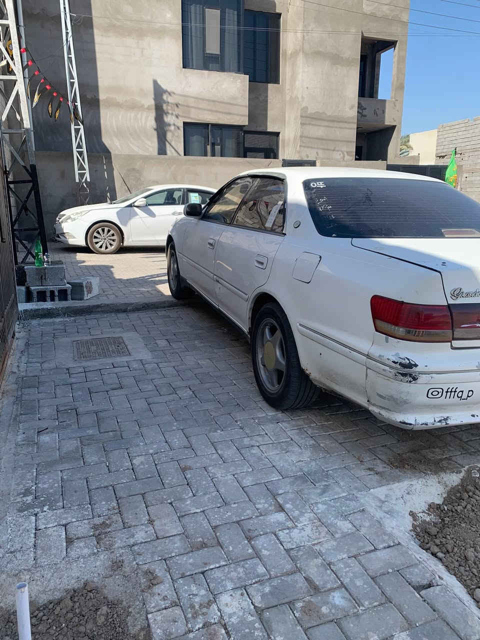 السلام عليكم مارك مديل 1997 بسمي تحويل ثاني يوم مكفوله من الكص والنقل مكينه بيهة تبخيره كير جديد تبريد ثلج حداده نص عمر تخم تاير حديد باتري جديد السياره ع ايدي كامله مكمله ماعده المكينه ومصروف عليهة هواي سعرها 66وبيهة شي قليل لتواصل *********** مكاني بصره
