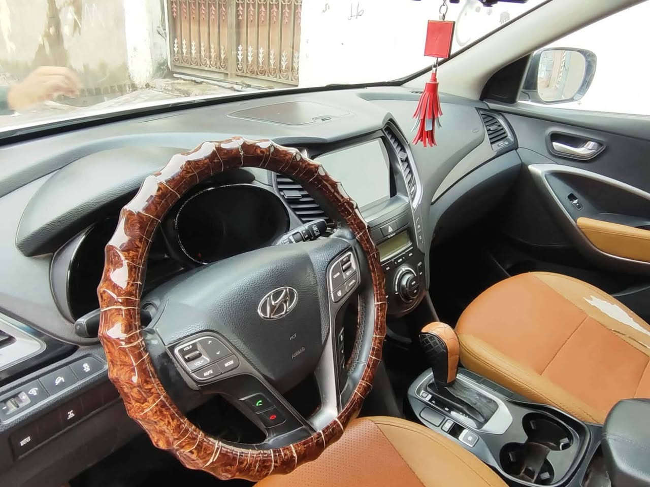 هيونداي سنتافيا2014 خليجي فول١/١
رقم ديوانية بسمي  انكليزي  دولي   6سلندر 3300 

٧راكب 

بنراما شاشة فور ويل

كشنات جلد اصلي 

مري شفط كامرة
 
ثلاث انضمه القياده اسبورت او عادي او Eco

حساس امامي وخلفي

تحكم استيرن فول تبريد تدفئة بالمسنات 

اضواء ترحيب 

كامرة ابلادية امامي + خلفي 

شاشة كبيرة 

نظام ايكو 

شاشة اعطال بلدشبول 

تبريد ٣ قطع ؛ ثلج

حاكية ' ابلوتوث ' اوكس

وَيْل اكروم 19

يدات نيكل 

اشاير بلمري 

كلة شغال  ميكانيك خير من الله كير مكينه حداديه كله جاهز  السيارة بية صبغ بابين وجمالغ  بدون دواخل ولا فتح فقط صبغ   مكاني النجف سعر ١٤٧ النجف, العراق


**إذا كنت صاحب هذا الإعلان وتريد حذفه لأي سبب، رجاءا أرسل رسالة إلى الدعم الفني**