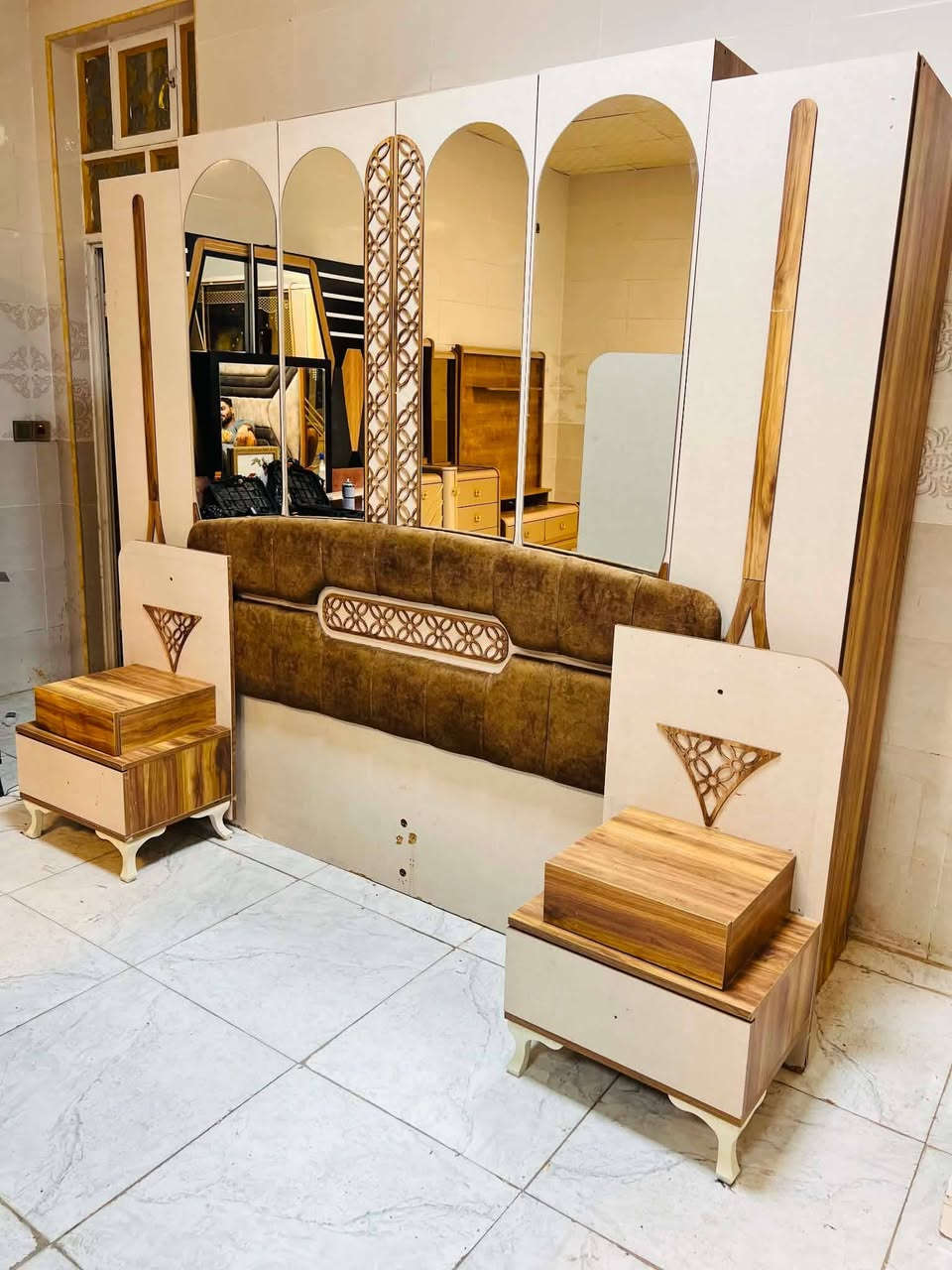 🇹🇷 غرفة تركي مستخدم
🛏️ 5 قطع كاملة
💯 نظافة 85
🚪 نظام أبواب 
💸 السعر 450
🪛 شد مجانا 
🚚 نقل مجاني داخل بغداد 💫توصيل المحافظات بأسعار مناسبة💥
💎


**إذا كنت صاحب هذا الإعلان وتريد حذفه لأي سبب، رجاءا أرسل رسالة إلى الدعم الفني**