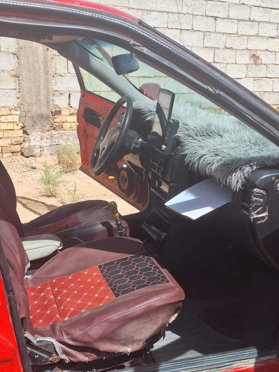 فكتره لبيع مكينه جديده هيه والكير قبل سبوع شادهن. تخم تاير جديد حداديه جديده جاهزه السياره ترايد وين متريد 
بسمي السعر 18وبيها مجال

‭٠٧٨٦ ٥٨٩ ٠٨١٠‬
