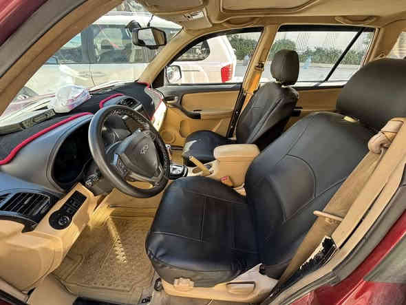 السلام عليكم للبيع سياره تيكر موديل ١٣. كير كهربائي. صدر جديد  تبريد شغال حار بارد   دبلات جديد  السياره نظيفة الاستفسار.  ***********
