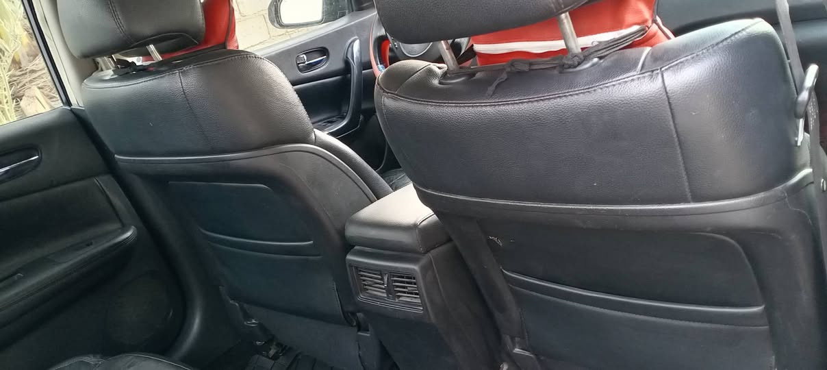 نيسان مكسيما ٢٠١٣ فول مواصفات بصمة تشغيل وبصمة أبواب داخل جلد اسود فتحه رياضي وارد أمريكي حادث جاملغ امامي جه السايق صبغ صبغ ٢قطعه جاملغ وباب السايق مكان السياره فلوجه /سعر ٩٠
***********
