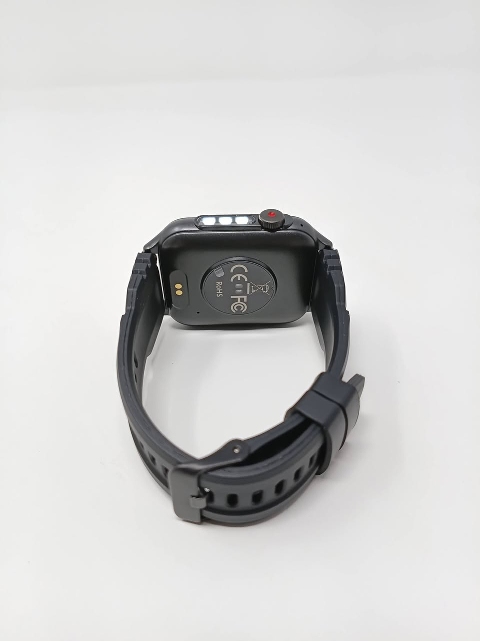 ساعة عسکریه باله امازون من ماركة ⌚️ YES Pulse Max
 الذكية  مع انارة LED🔦💡– شاشة IPS تعمل باللمس بالكامل مقاس 1.96 بوصة، مكالمات بلوتوث، مقاومة للماء بمعيار IP67
شاشة لمس كاملة IPS مقاس 1.96 بوصة
اتصال سريع بتقنية بلوتوث 5.2
دعم مكالمات البلوتوث
هيكل مقاوم للماء بمعيار IP67
مراقبة معدل ضربات القلب في الوقت الفعلي
أوضاع رياضية وأنشطة متعددة
بطارية 300 مللي أمبير (تدوم من 8 إلى 14 أيام تقريبًا)
إشعارات المكالمات والرسائل
دعم تطبيق FitCloudPro (أندرويد وiOS)
ساعة YES Pulse Max الذكية - شاشة أكبر، أداء أذكى، ثقة يومية
صُممت ساعة YES Pulse Max الذكية للمستخدمين الذين يرغبون بشاشة أكبر وأوضح وأداء ذكي موثوق بتصميم عصري أنيق. بفضل شاشتها IPS كاملة اللمس مقاس 1.96 بوصة، وتقنية Bluetooth 5.2، وبطاريتها طويلة الأمد بسعة 600 مللي أمبير، فهي مصممة لتلبية احتياجات الإنتاجية اليومية، وتتبع الصحة، وتحقيق أهداف اللياقة البدنية بكل سهولة.

مما يجعلها خيارًا ممتازًا للمحترفين والعسكريين وعشاق اللياقة البدنية 
للحجز واتس ***********
