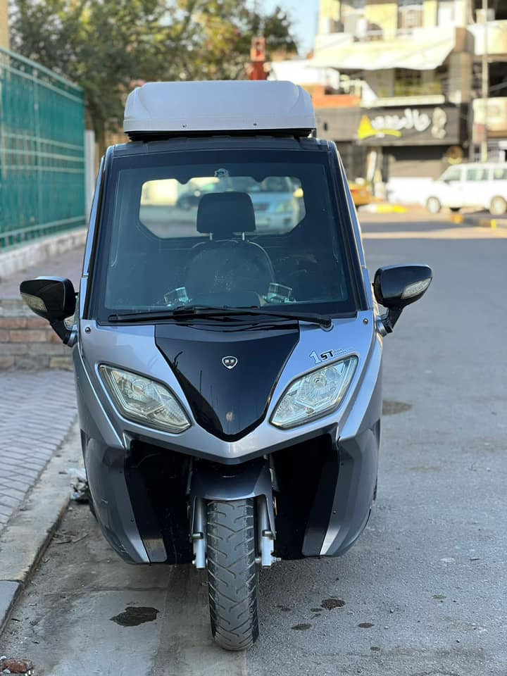 السلام عليكم..دراجه ثلاثيه..كهربائيه..  استيراد  خاص السرعه k.80... موديل

.2025. عدد البطاريات .6..الحجم العملاق... .55 امبير...72 فولت.. تقطع مسافه بل شحنه الواحده K.80 ...الدراجات مواصفات حلوه. تخدم كل الفئات ..جام كهربائي ..كشن متحرك..مسجل اوكس بلوتوث...   كامره رجوع ال خلف  شاشه تاب  وبيها تبريد فان.+ تدفئه ..اوتماتك .R._D_N

ما سحات...أماميه..الدراجه تحمل من شخصين ..إلي 3

أشخاص... كهربائيات كله شغاله..اشاره..دبل اشاره..لايت عالي ناصي هورن..سكن..سطاب لايت..شاحنه ذكيه تدعم الشحن السريع والأيقاف الذاتي عند امتلاء البطاريات... وضايفلهاً بصمات إضافيه ويايها وجبت الها مري  صفح حتياط 

تفيد المعاقين
اي استفسار اتصال

***********

مكاني بغداد
