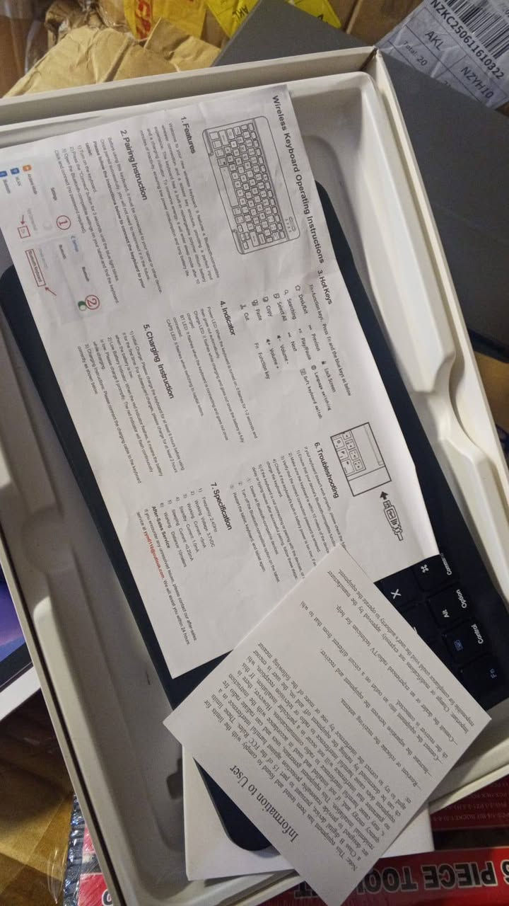 ايباد جديد غير مستخدم ذاكره256 يتوفر توصيل *********** ما متواجد فيس  بوبجي 60فريم
