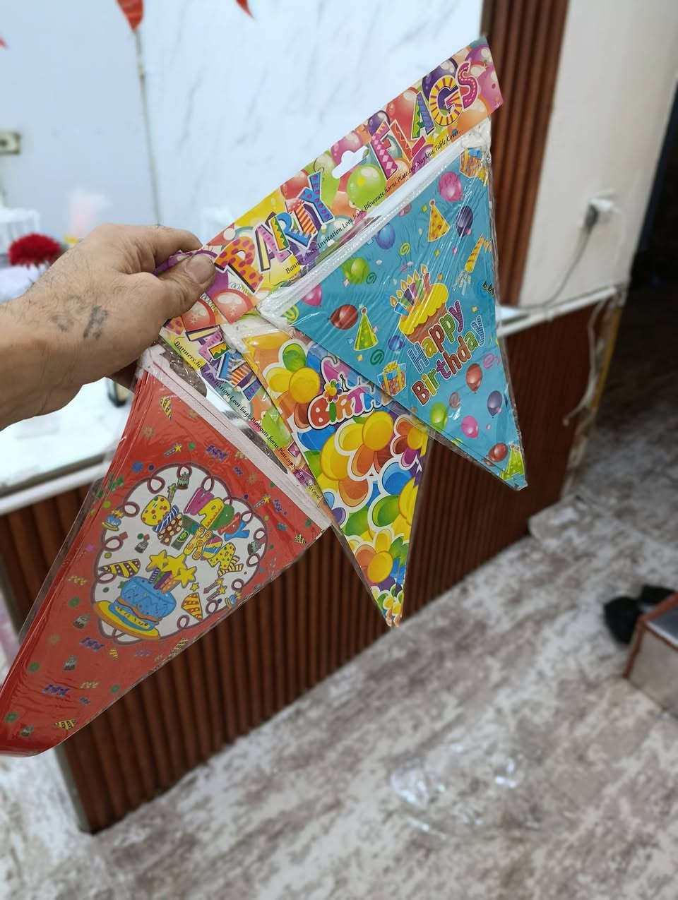 غراض للمناسبات الفرح واعياد الميلاد بسعار مناسبه جدا
***********
