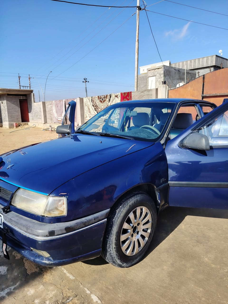 السلام عليكم ورحمة الله وبركاتة  البيع فكتره  93 المحرك ثمنطعش كير وتماتيك محرك شرط كير شرط تخم تاير كهربايات شقال رقم انبار سياره مال جنيه  السعر 45 مجال بصيط العنوان النبار حديثه  الصمود ***********
