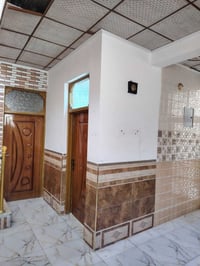 بيت ١٠٠ م مربعه ركن للبيع على الحوالي الاستفسار أكثر اتصل على الرقم ٠٧...