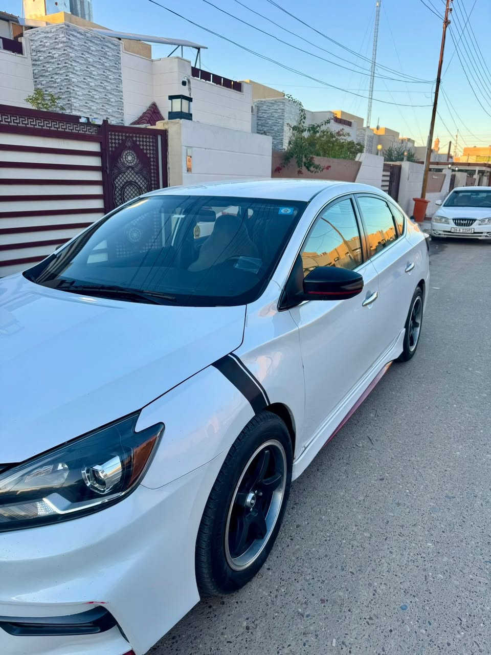 نيسان سنترا من القطع النادرة والمميزة  فئة (Nismo) اصل
موديل ٢٠١٩ 
محرك السيارة 1600 توربوا بقوة 188 حصان✈️
فول مواصفات 
سيارة رياضية قوية سرعة وانطلاقة رهيبه 
السيارة جاهزة ترايها من الفاو لزاخو جاهزة مناقصها شعره
ماشية 91 رقم بغداد تحويل بنفس اليوم السعر المطلوب ١٣٢ 
للاتصال ***********
حادثها بس دعاميه خلفيه موضوح بالصور وبيها طخه بالعراق هم منزلها بالصور
