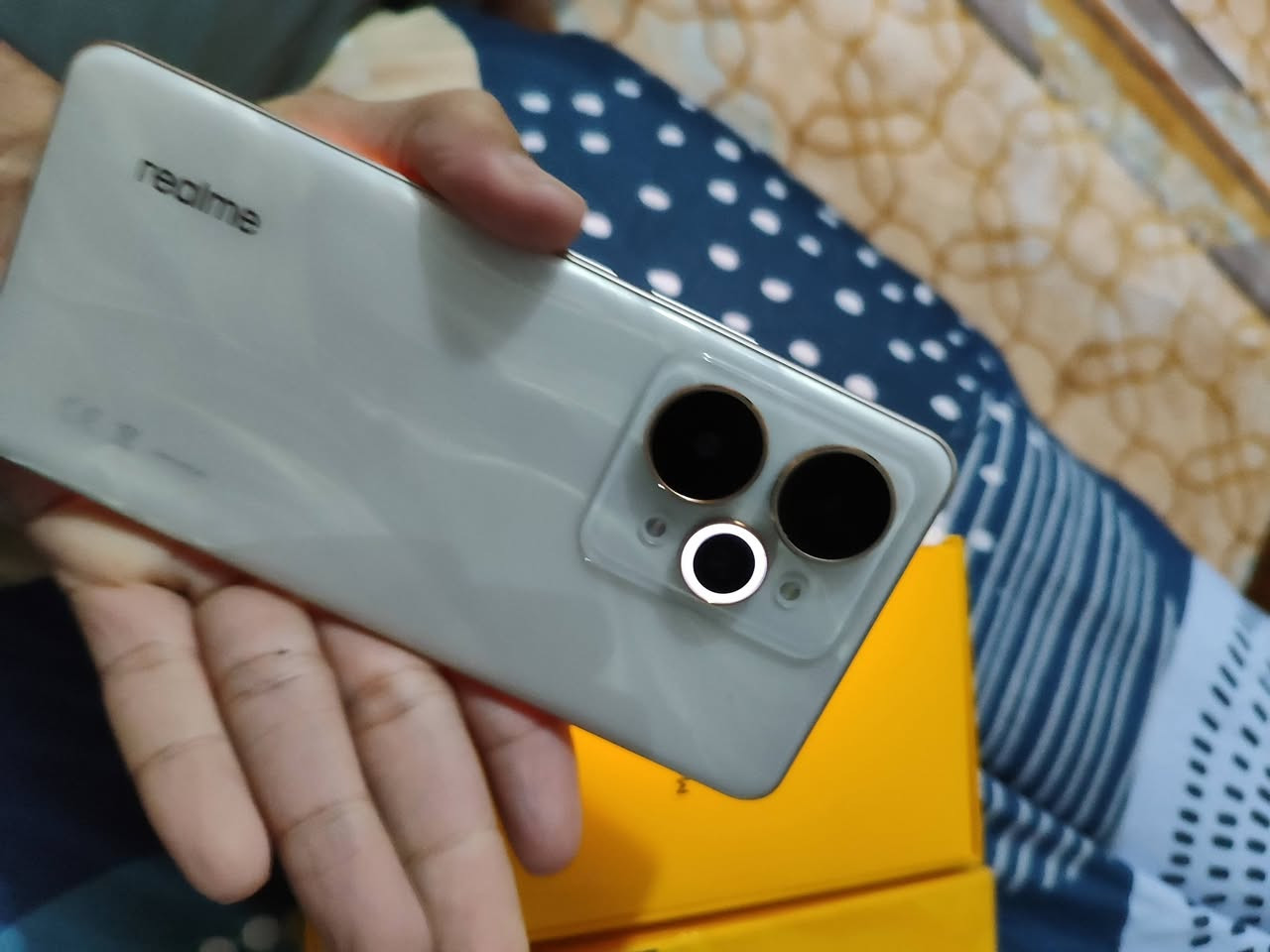 السلام عليكم 

ريلمي 15 برو 

ذاكره 512
رام 12

بطاريه 7000 شحن 80 واط

الشاشه امولد144 هيرتز

معالج سناب دراكون 7 جين 4 

للبيع او مراوس عنوان بغداد حسينيه 
رقم ***********
