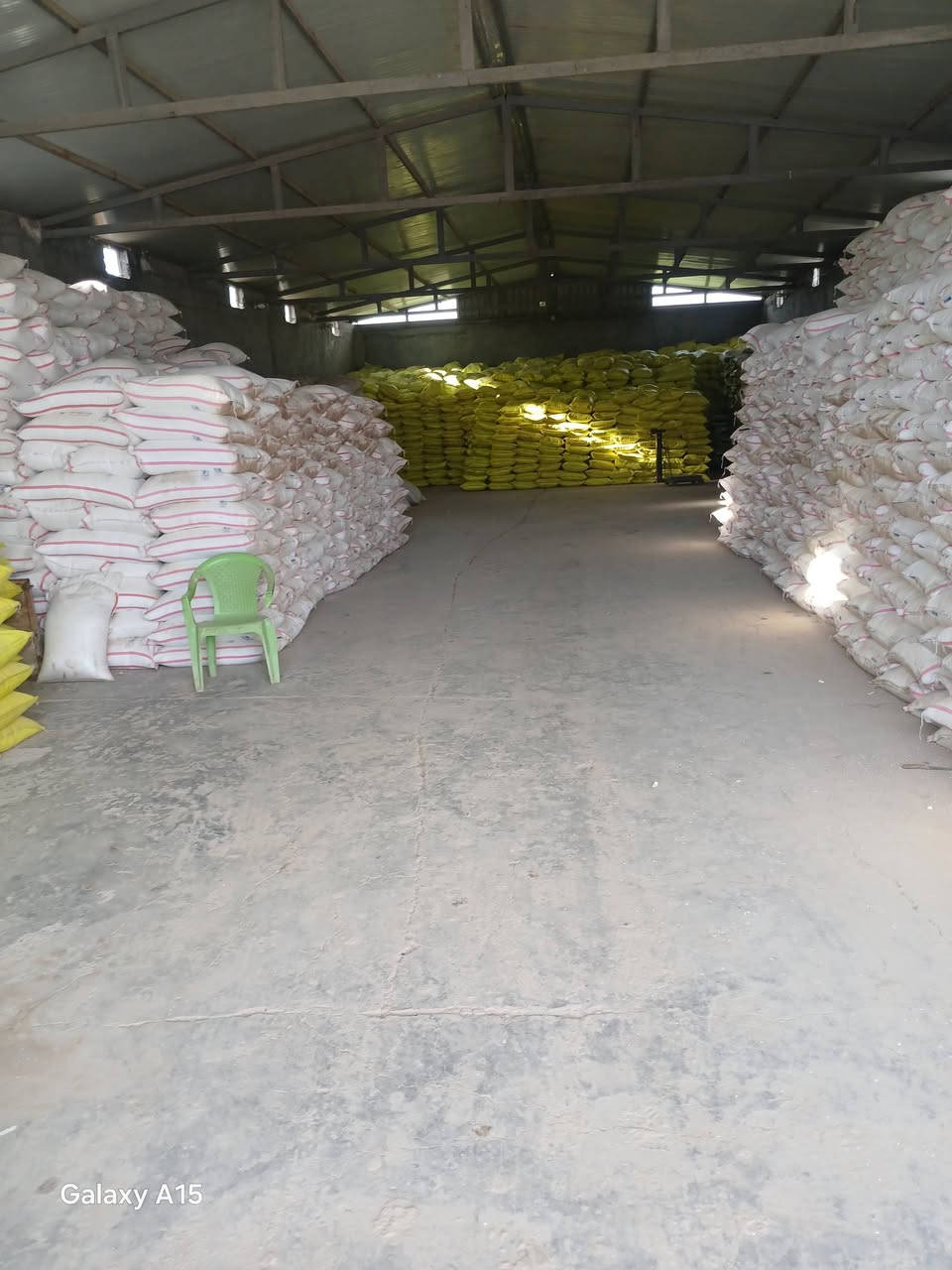 السلام عليكم
سماد يوريا كرمنشاه  الإيراني 
الخشن الاصلي  المحبب 
جمله مفرد 
العنوان بابل الحمزه الغربي 
استفسار ***********
