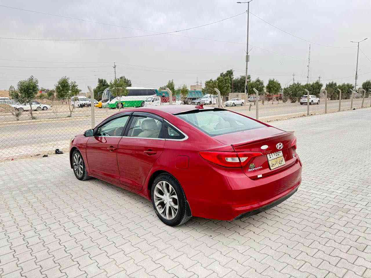 سوناتا موديل 2016رقم اربيل الماني وكاله وتحويل مضمونات 100/100وارد أمريكي حادثها جاملغ وباب وهنا بلعراق بيها رشات صبغ 3قطع بدون داخل رش فقط   شواصي لغود حوض تكم قماره مكفولات مواصفات معروفه فول تحكمات شاشه  كامره حسسات داخل بيجي مثبت سرعه خمسه ويل كب كروم مكينه 2400  ABS/UBS سياره جاهزه وحلوه لا شخوط ولا بارد صافيه نصبتها  بعد احلى من الصور كير ومكينه وتبريد وحداديه وتخم تاير مكفولات السعر 94 مكاني نجف رقمي *********** النجف, العراق
