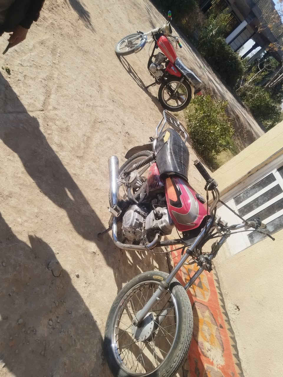 السلام عليكم دراجه لبيع 4كير كامله السعر 140الف رقم الهاتف *********** ////***********
