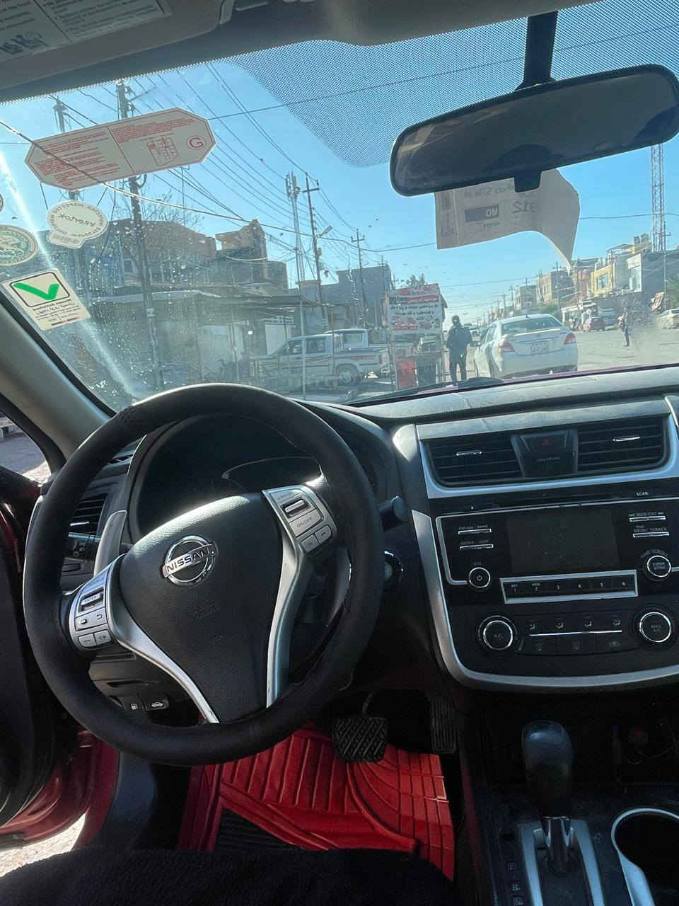 سلام علیکم ..ئاڵیتما مارۆنی سیارەکە ماڵی دۆستە دوو پارچەی هەیە بێ ژیروو ئارباک بێ تەقەو رەقە سیارەکە مەسوورووفی تیدا نیەو چوار تایەو ویلی لۆکی لەسەرە ساحیری سیارەکە120وەرەقەو ماحاملەی تیدایە بۆپەوەندی کیردین ***********....*********** ڤایبەر واتیس ئاپ
