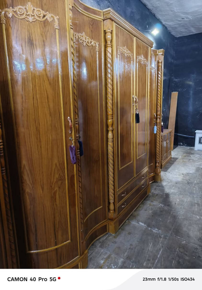 غرفة ٦باب ملحق تزكام شغل ثكيل خارج داخل صاج وجه ٥ملم داخل ٤ملم ضهر جرجوبة دفن  زاوية كنتورية بارتفاع الكنتور دنك زان أي ضرر مابيها نضافتها ٩٥/١٠٠مكان بغداد فلكة حي النصر سعر مليون وربع يوجد توصيل ***********
