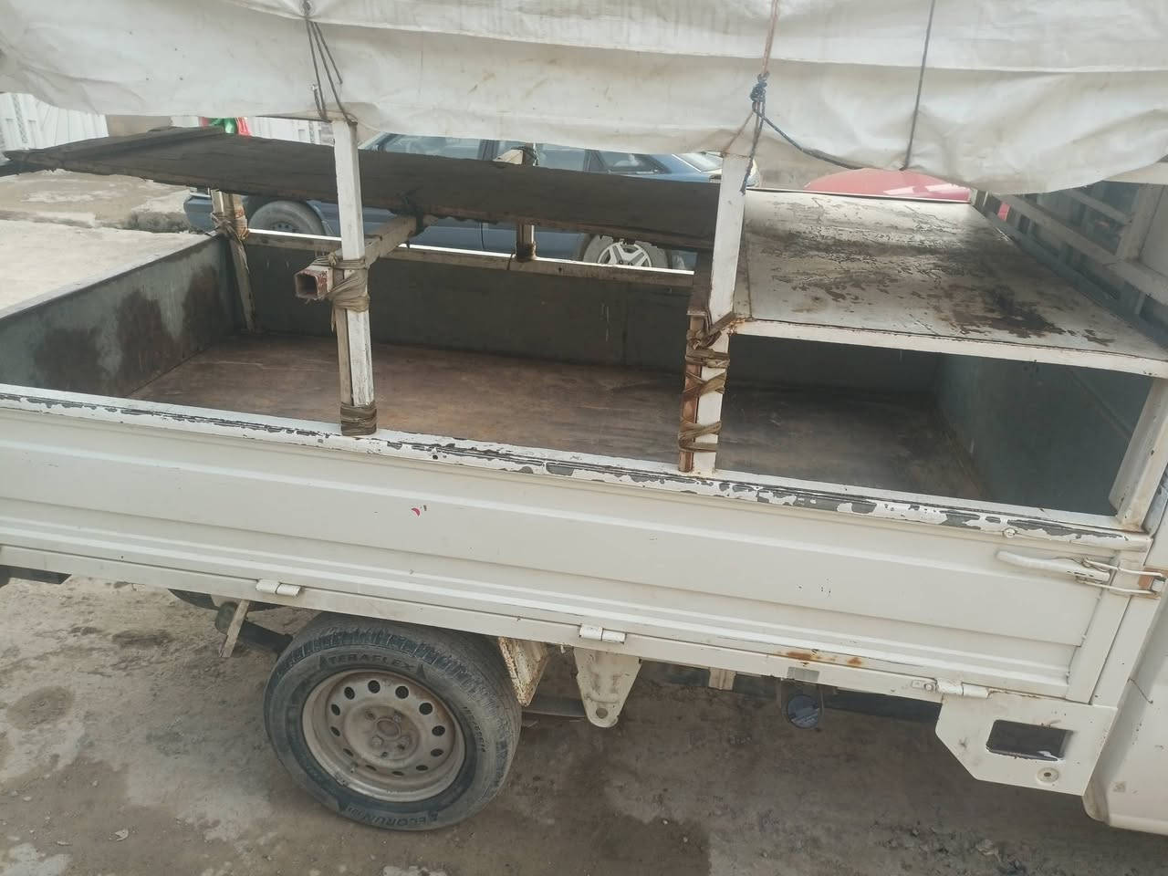 السلام عليكم هافي سياره البيع العنوان موصل جانب ايسر سعر 35  موديل 2012 الستفسار اكثر اتصال ع رقم ***********
