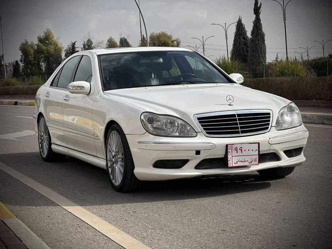 مارسيدز ساغ

مودليل2005
مةكينة350s
موسةفات فول 
سلايتدجلد هيتةر سوكاني كارةبا 
دةلبلي هةواية 3مودي هةية 
ئاوينة ئيشارةت
كارةباي هةموكياني مةزبوت 
كيرومةكينةي بةشةرت
4تايةي لوك
بي جالوشوخت
يةك باجةي بوياخة بيناو كرتن
سعر62 مةعامةلة
***********
