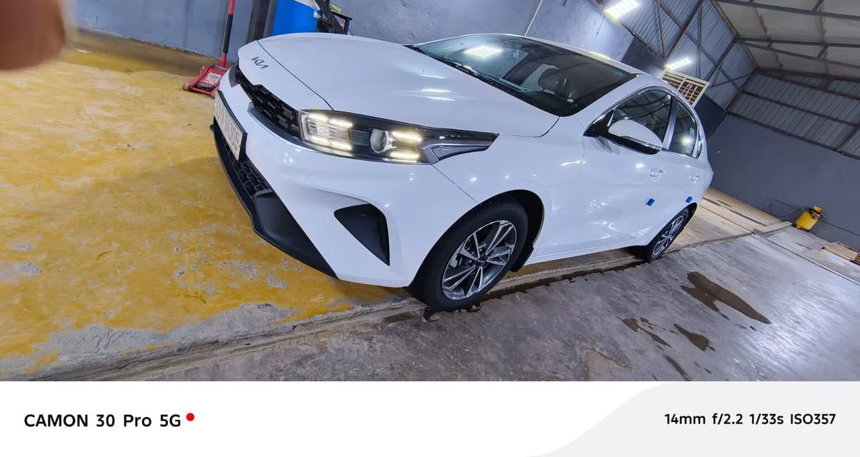 سيراتو  خليجي ٢٤ فو مواصفات كفاله عامه ماشيه ٧٠ الف بغداد بسمي تحويل مباشر
محرك ٢٠٠٠
فتحته سقف 
مري شفط 
اشاره بمرايه 
حساس خلفي 
شاشه وكامره دواره 
تبريد قطعتين 
ويل كب حجم ١٦ 
الكير AT 
نيكل دواير الابواب 
خمس تجاوي منفصلات 
سايد بريك يدوي 
لد امامي 
دوشمه عامه سعر ١٧٧ 
للاتصال ***********
سونار موجود بصور
