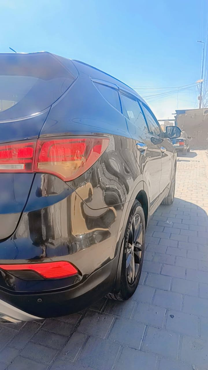 سنتافيه موديل 16 خليجي السياره فول 
بيه كم قطعه صبغ اثر جراد بدون حادث
السعر 140 التواصل على الرقم***********
