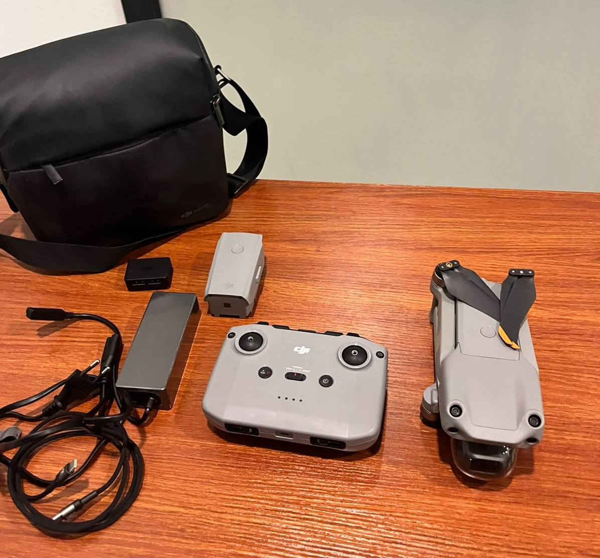 للبيع!!!
درون جديد مستخدم ٣ مرات فقط 
🚁 DJI Air 2S
📸 كاميرا 1 إنج تعطيك جودة سينمائية
🎥 تصوير 5.4K تفاصيل واضحة جداً
🌙 أداء قوي بالليل
🧠 تتبع ذكي + تجنب عوائق
💨 ثبات عالي حتى بالهواء
📦 الدرون نظيف وجاهز للاستخدام مباشرة
🔥 مناسب للمصورين وصناع المحتوى ورحلات التخييم
💸 السعر : مليون و مية ' 1100


**إذا كنت صاحب هذا الإعلان وتريد حذفه لأي سبب، رجاءا أرسل رسالة إلى الدعم الفني**