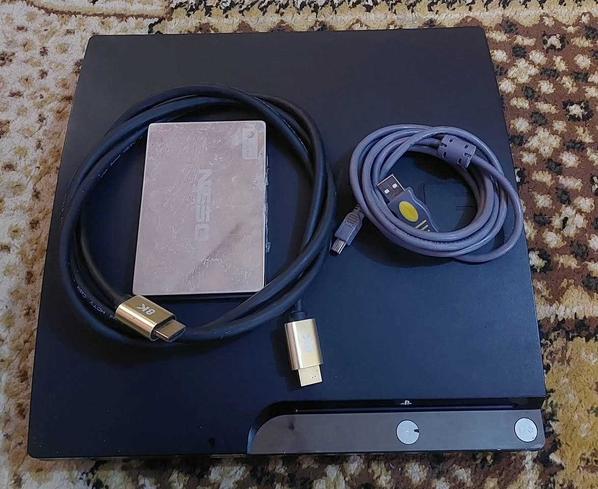 السلام عليكم 📍
بلي 3 سلم مهكر 🔹
5 جويستك + جويستك احترافي 🎮
هارد خارجي اكثر من 20 لعبة + هارد داخلي 💾
كيبل HDMI 8k 2.1V ultra HD ➿➿
كيبل شحن جويستكات➿➿
مفتوح للتنظيف فقط 🔌
*********** 📞
