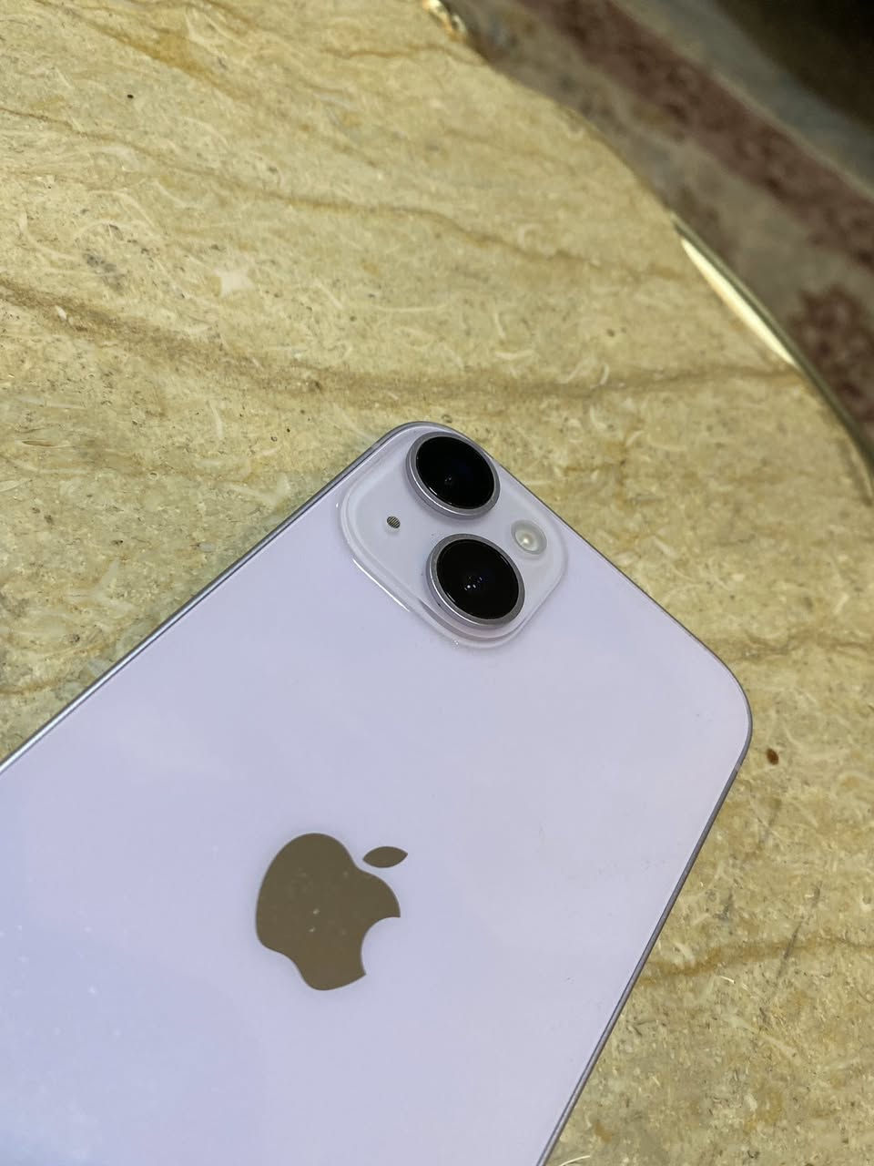 14 عادي
الجهاز نضافه 💯/ 💯

الجهاز  ما مفتوح البطاريه 84 بلادي فول بلشحن

الذاكره 128

السعر 530 الف ومجاله جدا بسيط 

العنوان بغداد العطيفية / الشالجية
 
***********
