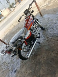 دراجة نارية • موديل 2022 • أوراق كاملة