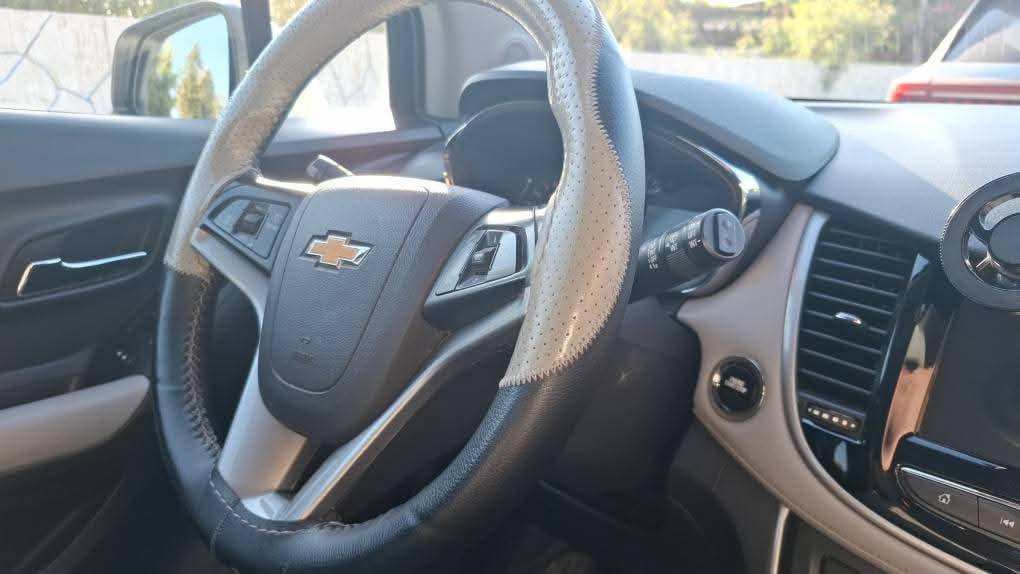 Chevrolet Trax 2019 Premier
- وارد شركة المنصور
- فئة  Premier أعلى فئة
- محرك ٤ سلندر ١٨٠٠
- بصمة
- أضواء Auto
- أضواء LED أمامي + كاشفات ضباب أمامية و خلفية
- شاشة معلومات في ال (Dashboard)
- شاشه وسطية كبيرة
- كاميرا خلفية
- حساسات خلفية
- مثبت سرعة
-  تحكم ستيرن جهتين
-  نظام تحكم بلوتوث مع ٦ سماعات وكذلك AUX USB
- سقف سلايد
-  كشن السائق كهرباء
-  ٦ وسائد امان ( ايرباكات )
- مراقبة ضغط الهواء ب ٤ تايرات
- رقم أربيل جديد
-  سنوية جديدة صالحة حتى ٢٠٣٠
عنواني بغداد المنصور 
- لون أبيض
- ماشية ١٥٢ ألف كم
للاستفسار اتصل او واتساب 
***********
