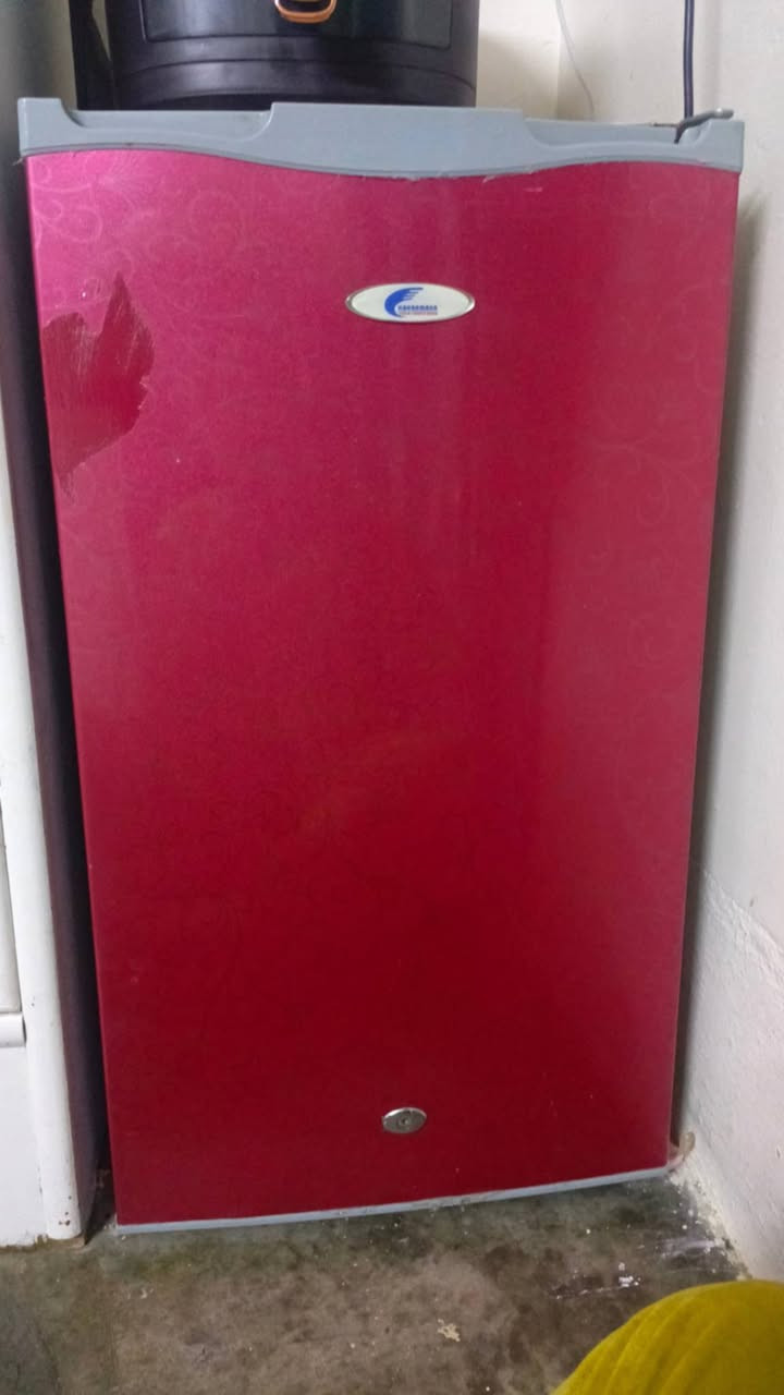 ثلاجه حجم صغير ٦٥ وبيه مجال


**إذا كنت صاحب هذا الإعلان وتريد حذفه لأي سبب، رجاءا أرسل رسالة إلى الدعم الفني**