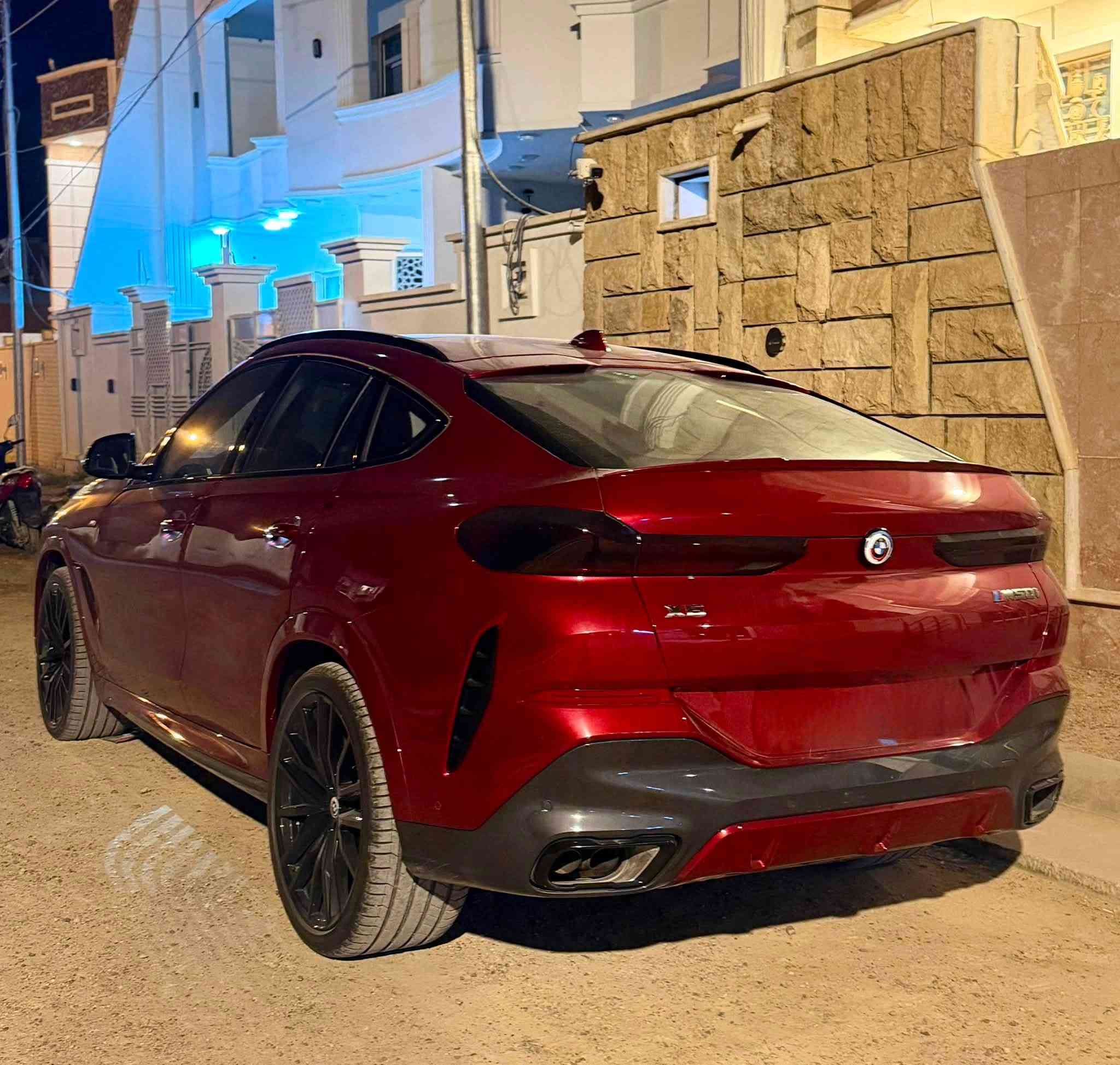 للبيع BMW X6 M50i 2023
وكالة العروش رقم سليمانية

✅ محرك 8 سلندر تيربو
✅ أعلى مواصفات (فول الفول)
✅ لون مميز وفخم

💎 قمارة روز رايز (نجوم سقف)
💎 شاشات خلفية للركاب
💎 سياقة ذاتية
💎 كاميرات 360
💎 هيد أب دسبلي
💎 رادارات ومثبت سرعة ذكي
💎 مقاعد جلد كهربائية مع الذاكرة
💎 تبريد وتسخين المقاعد
💎 تشغيل بصمة
💎 صندوق كهربائي
💎 نظام صوتي فاخر
💎 بانوراما
💎 ويلات رياضية قياس 22 إنج
💎 مواصفات كاملة لا تُحصى

سيارة تجمع بين القوة، الفخامة، والتكنولوجيا الحديثة، وتعتبر من أندر وأجمل سيارات الـ X6 الموجودة بالسوق.

للاستفسار الاتصال على الرقم
***********
